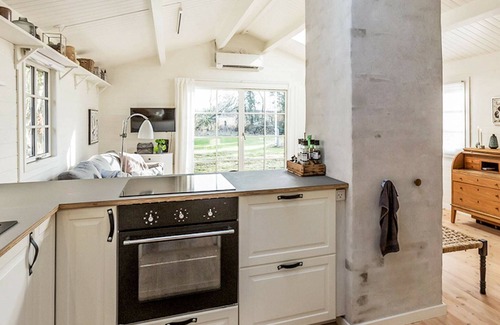 Bratten Strand House | 6 person holiday home in Jerup