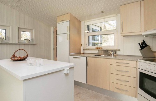 Bratten Strand House | 6 person holiday home in Jerup