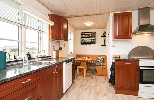 Trans House | 6 person holiday home in Lemvig