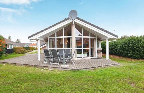 Lensterstrand House | 6 person holiday home in GROEMITZ