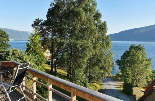 Leikanger House | 6 person holiday home in Leikanger