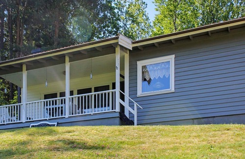 Brastad House | 6 person holiday home in BRASTAD