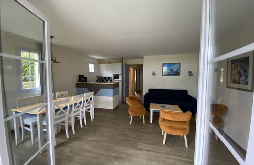 Fouesnant Apartment | 6-person seaview apartment with garden and private heated pool