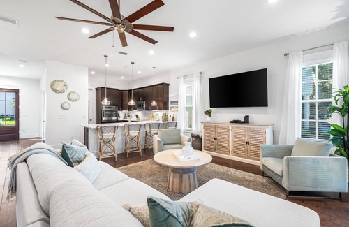 Villa Lago House | 6-Seat Golf Cart ☀️*Heated Pool | Beach Equip | On Golf Course ☀️ Sandestin