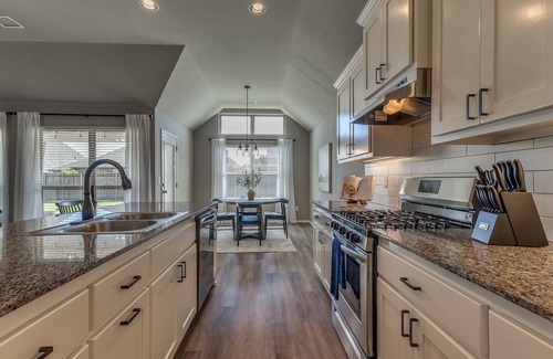 Broken Arrow House | 6017 Cozy Corner - Great Location!