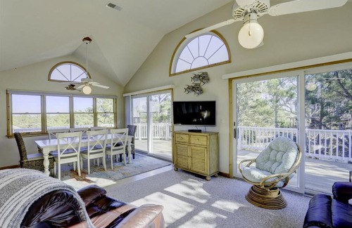 Nags Head House | 6060 - All Decked Out