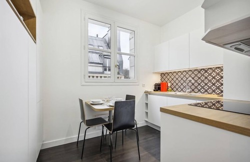 Quartier de la Porte-Saint-Denis Apartment | 607 Suite Paradis - Superb apartment in Paris