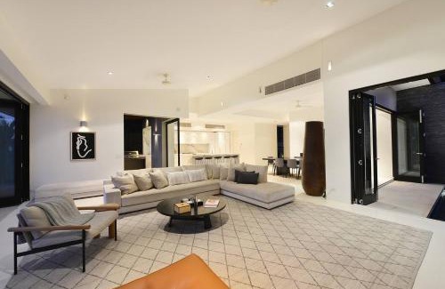 Port Douglas Villa | 61 Murphy Street—A Poolside Villa for Four