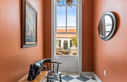 Natchez Condo | 610 Franklin: Upstairs | 1/1 - Sleeps 4 | Walk to Downtown