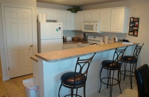 Osage Beach Condo | 6105 Towers! Quiet! Elevators, indoor pool. Oct-May Travel Nurses welcome!