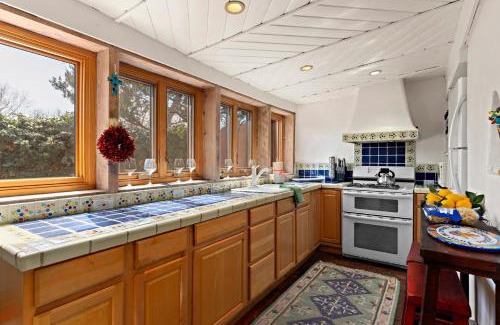 South Capitol House | 632 Old Santa Fe Trail