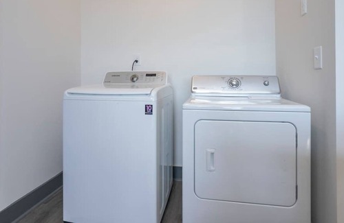 Rolling Mill Hill Apartment | 65 Lindsley Avenue Unit #214 Nashville, TN 37210