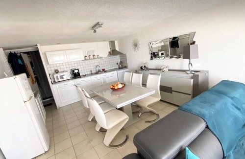 Port-Vendres Apartment | 65m2 apartment, unobstructed view of the sea and port, large 30m2 terrace