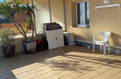 Port-Vendres Apartment | 65m2 apartment, unobstructed view of the sea and port, large 30m2 terrace