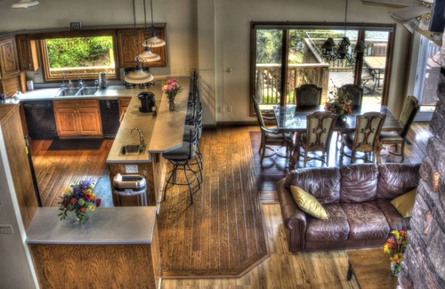 Roach House | 6600 sf, Beds for 33, Hot Tub, Theatre, Game Rm , Entertainers Dock, Great Views