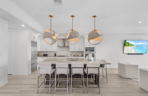 Fort Myers Beach House | 673 White Sands Retreat: Bay Views, Pool, Elevator