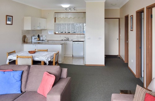 Bermagui House | 68 Lamont St - Harbourside