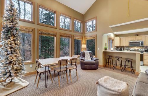 Boyne Falls House | 688 Disciples Village Condo