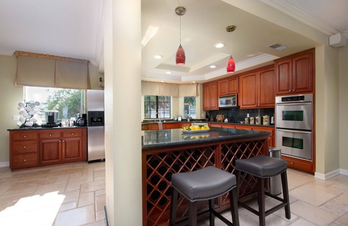 Temecula House | 6b/4.5 bath PERMITTED TEMECULA WINE COUNTRY VACATION ESTATE