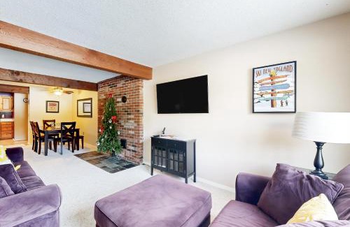 Bartlett House | 6B The Seasons