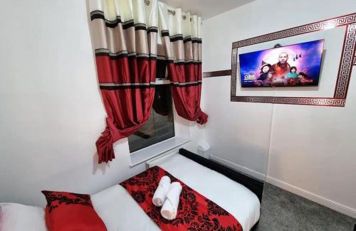 Morley House | *6B7R* Setup for your most relaxed & amazing stay + Free Parking + Free Fast WiFi*