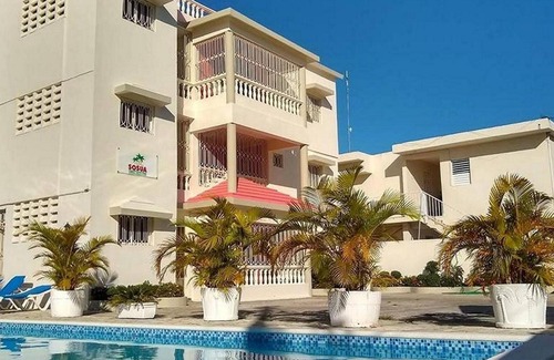 La Esplanada Apartment | 6BD guest-friendly condo complex with pool/cable TV/BBQ/Wi-Fi/parking