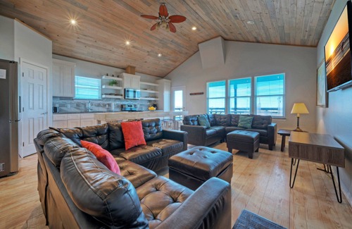 Flour Bluff House | 6BDR Bay Haven w/Shared Waterfront Pool + Boat Dock | Keeper Trout by AvantStay
