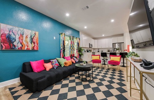 Dallas House | 6Br 4Bath Home Just 5 Minutes to Lower Greenville