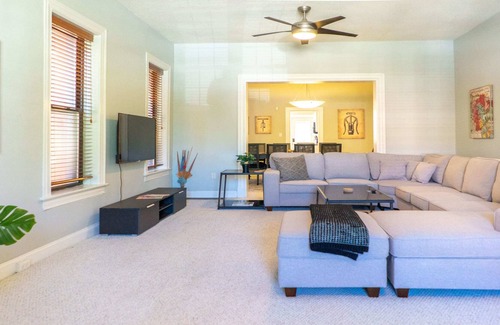 Tower Grove East House | 6BR Family Home | 1st Floor Primary / ABODEbucks