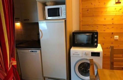 Brides-les-Bains Apartment | 6th floor, balcony, tv, ski locker, 56m², Brides Les Bains