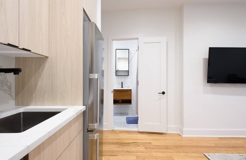 Park Slope Apartment | 7-1 2BR/1Bath in Prime Park Slope