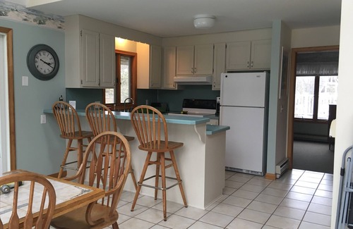 Charlestown House | 7/26-8/02 and 8/16-8/23 Still Available!