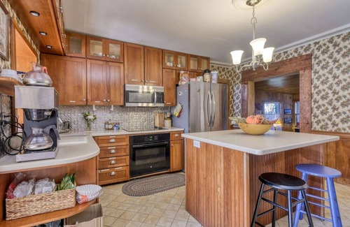 Trenton Cottage | 7 Acadia Cottage. Double Beds Open Hearth Inn