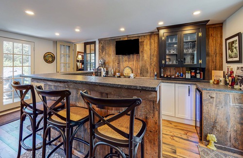 Wells House | 7-acre country hideaway with apple orchard & serene views - few miles to beaches
