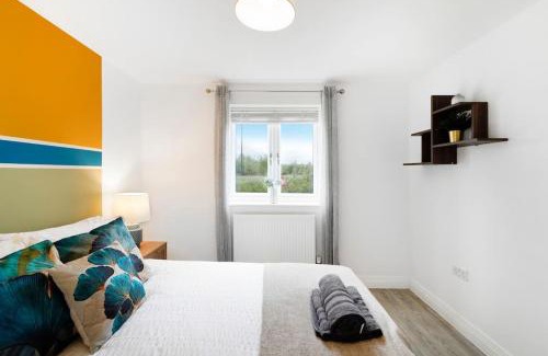 Peterborough House | 7 bed, 5 bedroom, Contractors, Peterborough area