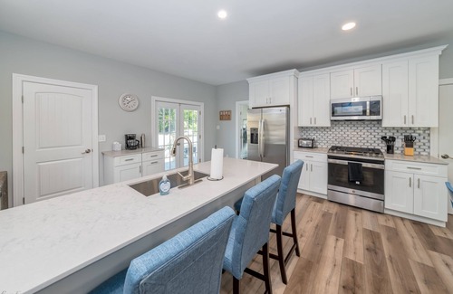 Cape May Court House House | 7 Bedroom | Pool | Volleyball | Beach | Restaurants | Bars