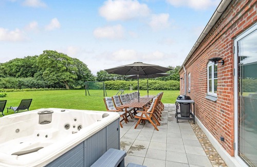 Varde Municipality Apartment | 7 bedroom stunning apartment in Varde