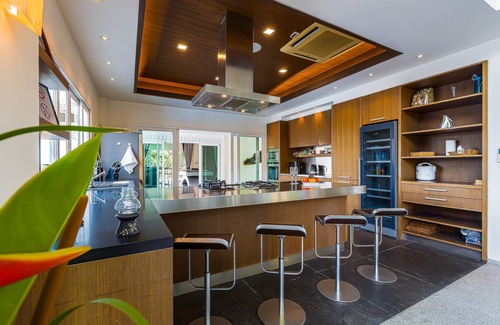 Hua Hin Villa | 7 Bedrooms Mansion on The Golf Course-JB