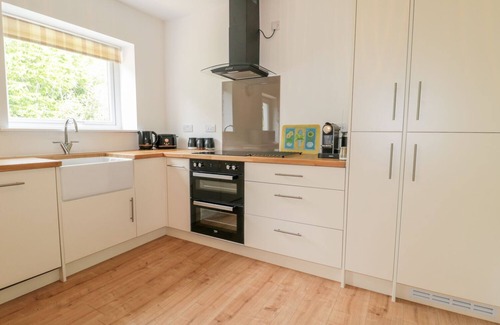 Eyemouth Cottage | 7 BOGAN, pet friendly, character holiday cottage in Coldingham