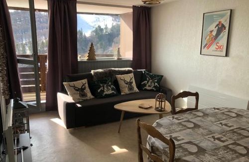 Besse-et-Saint-Anastaise Apartment | 7 couchages et bébé au pied des pistes