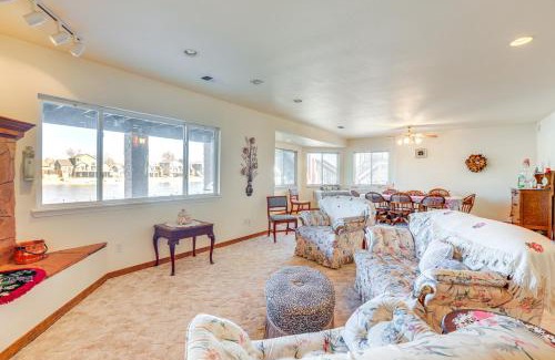 Berkley Apartment | 7 Mi to Dtwn Denver Lakefront Gem with Dock!