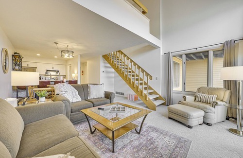 Harbor Springs Condo | 7 Mi to Dwtn - Family Condo in Harbor Springs!