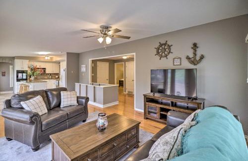 Rockwell House | 7 Mi to Natl Park Home with Dock in Hot Springs