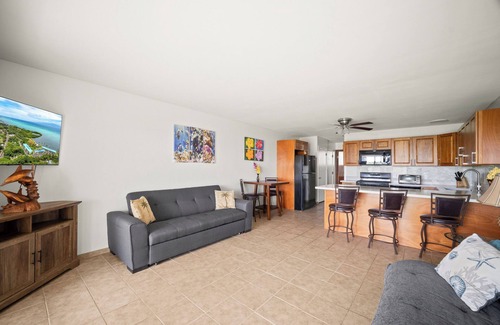 Ualapue Condo | 7 Mi to to Kamakou: Oceanfront Condo w/Lanai!