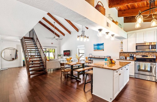 Delray Beach House | 7 min to Beach Family Retreat, Heated Pool, Walk to Shops, Dog Friendly