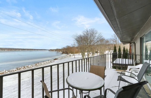 Lake Geneva Condo | 7 mins from your waterfront deck to downtown! Peaceful, private, roomy.
