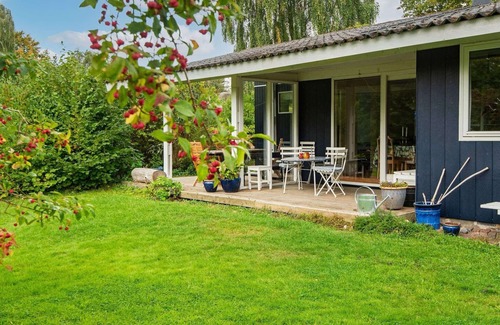Beder Malling House | 7 person holiday home in Malling