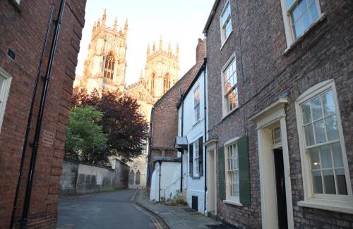 York House | 7 Precentor's Court
