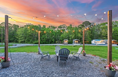 Guntersville Apartment | 7 Retro Chalet Lake Guntersville Mins to City Harbor