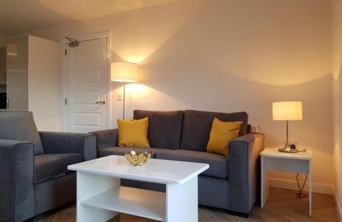 Auchengray Apartment | 7 Royal View Apartments